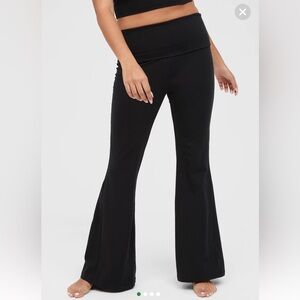 OFFLINE By Aerie OG Foldover High Rise Super Flare Legging | Black | Large | NWT